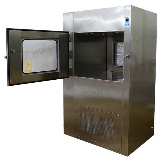 風淋傳遞窗在醫(yī)療器械行業(yè),潔凈室的環(huán)境對于產品的質量和安全性至關重要 風淋傳遞窗在醫(yī)療器械行業(yè),潔凈室的環(huán)境對于產品的質量和安全性至關重要